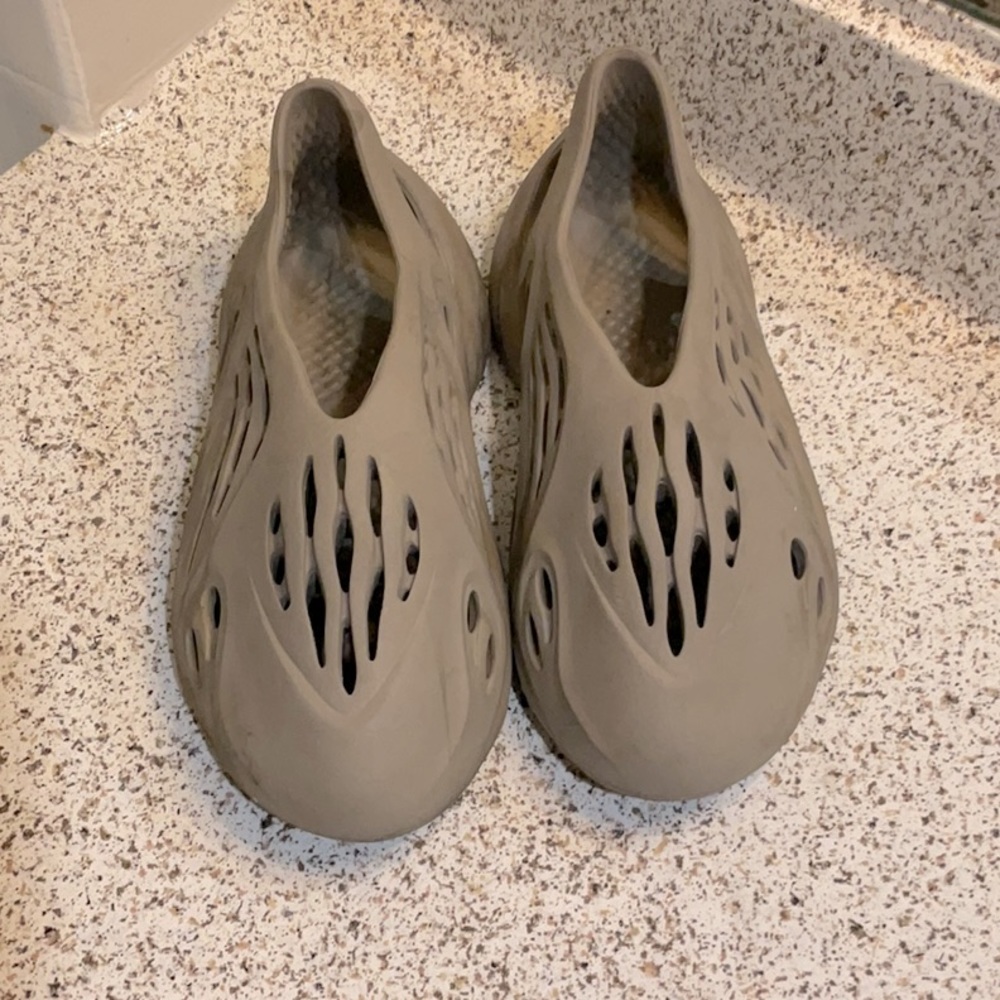 Yeezy boost foam runner